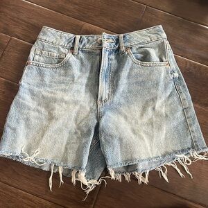 Dynamite distressed mom shorts